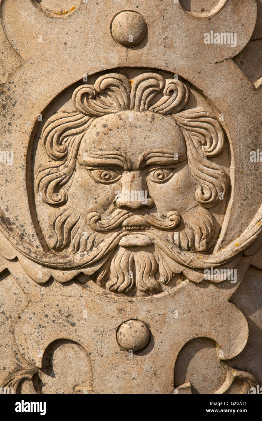 Green Man tipo stone carving, sboccatura Testa, Hatfield House, Hertfordshire Foto Stock