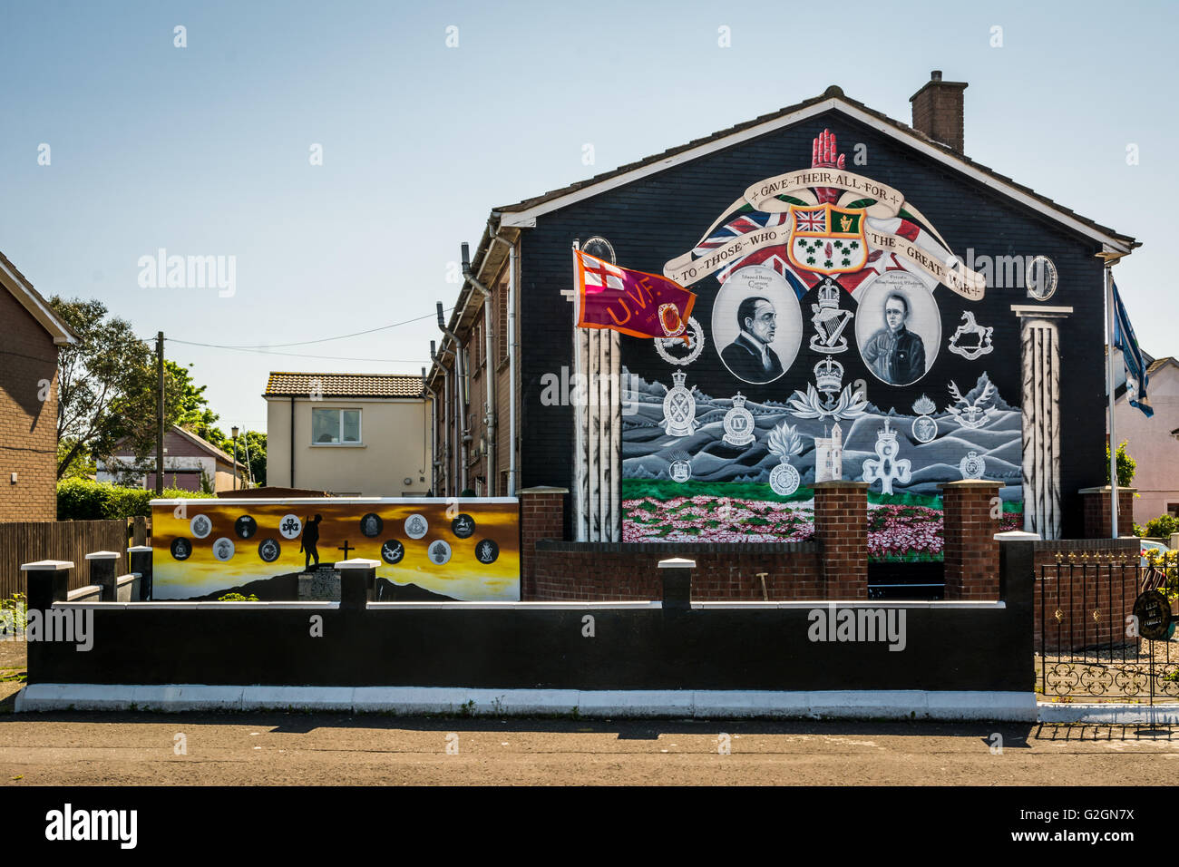 UVF murale commemorativo in Sydenham station wagon, East Belfast. Foto Stock