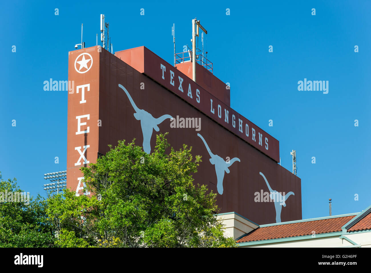 Hugh Longhorn segno davanti di Darrell K. Royal-Texas Memorial Stadium. La University of Texas di Austin, Texas, Stati Uniti d'America. Foto Stock