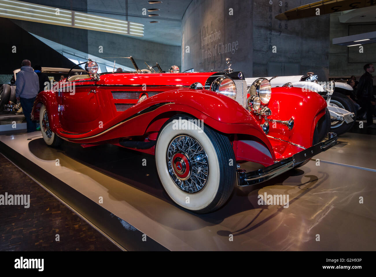 STUTTGART, Germania- 19 marzo 2016: auto di lusso Mercedes-Benz 500 K Special-Roadster (W29), 1937. Museo della Mercedes-Benz. Foto Stock