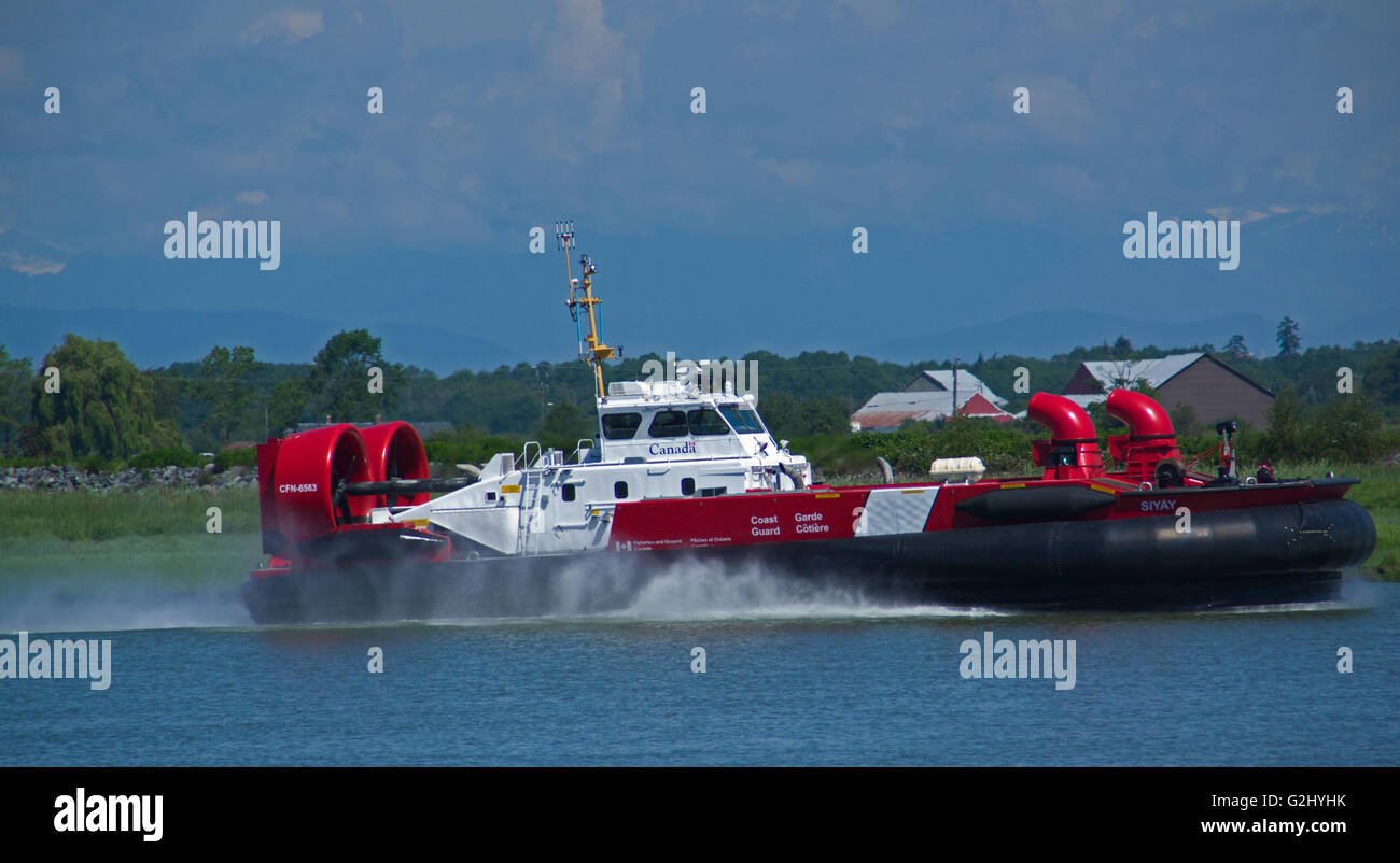 La Guardia Costiera canadese hovercraft il Siyay Foto Stock