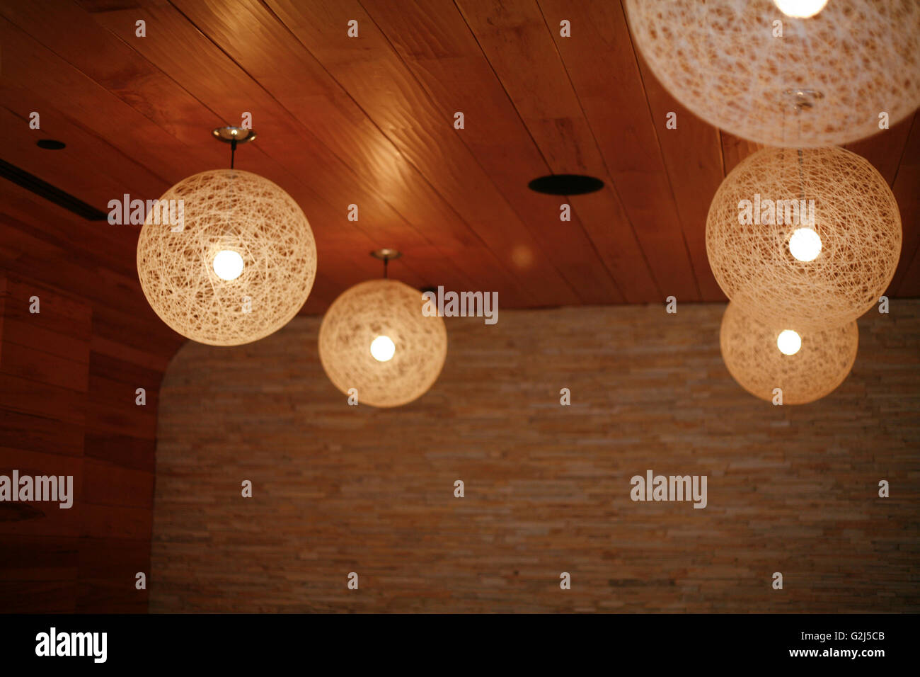 Illuminato rotondo lanterne a soffitto Foto Stock