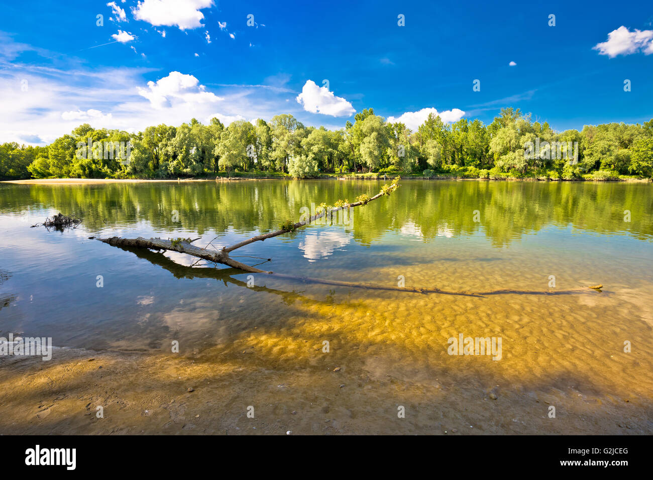 Paesaggio del fiume Drava sulla bocca di mura, Podravina regione della Croazia Foto Stock