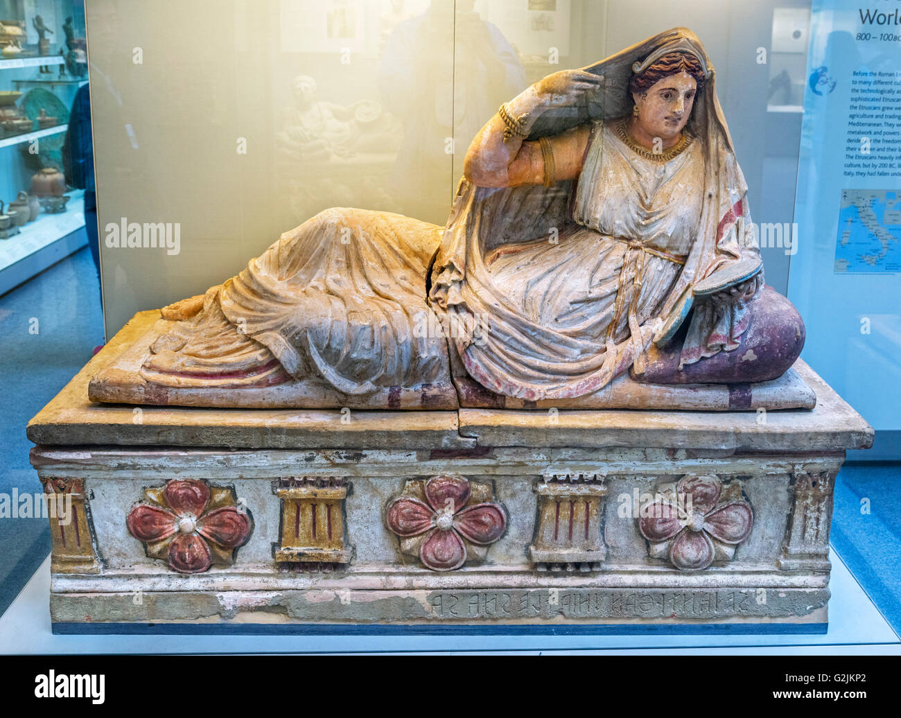Terracotta dipinta sarcofago di Seianti Hanunia Tlesnasa, periodo etrusco, c.250-150BC, British Museum, Bloomsbury, London, England, Regno Unito Foto Stock
