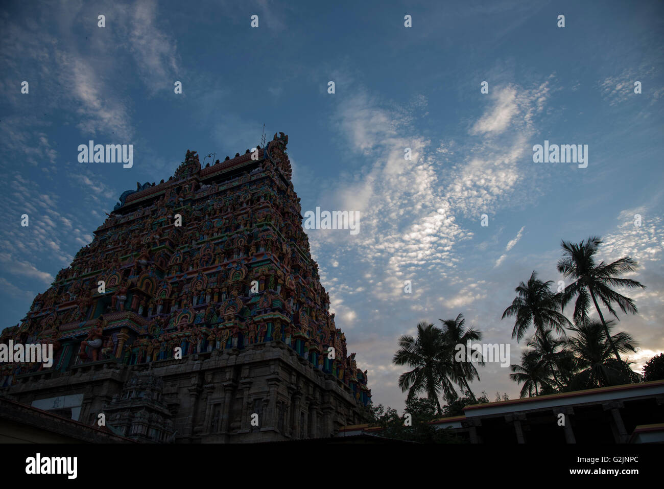 Tramonto al signore Shiva tempio Chidambaram, Tamilnadu,l'India. Foto Stock