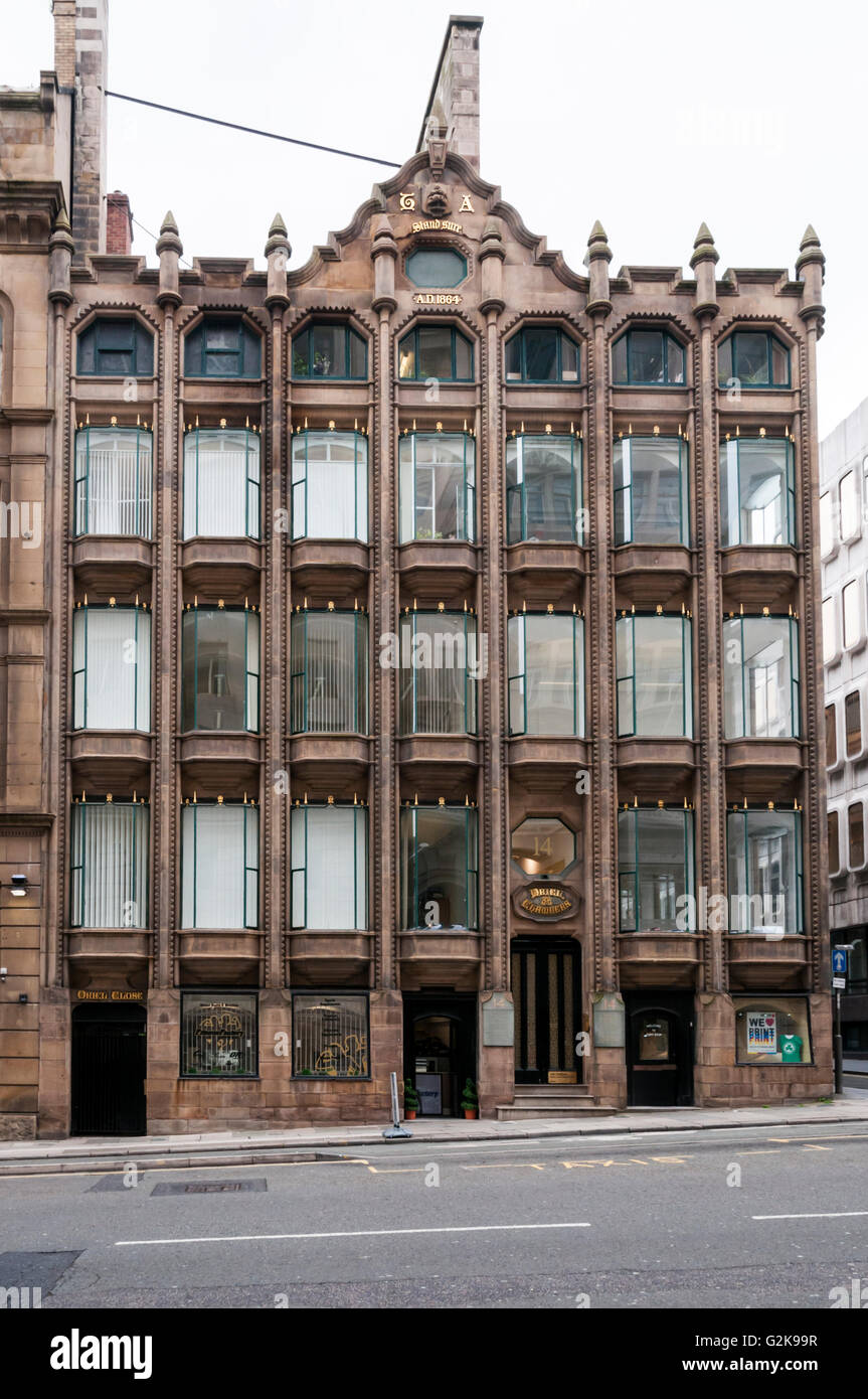 Oriel Chambers di Liverpool è stato uno dei primi edifici di includono un metallo incorniciato vetro cortina muraria, nel 1864. Foto Stock