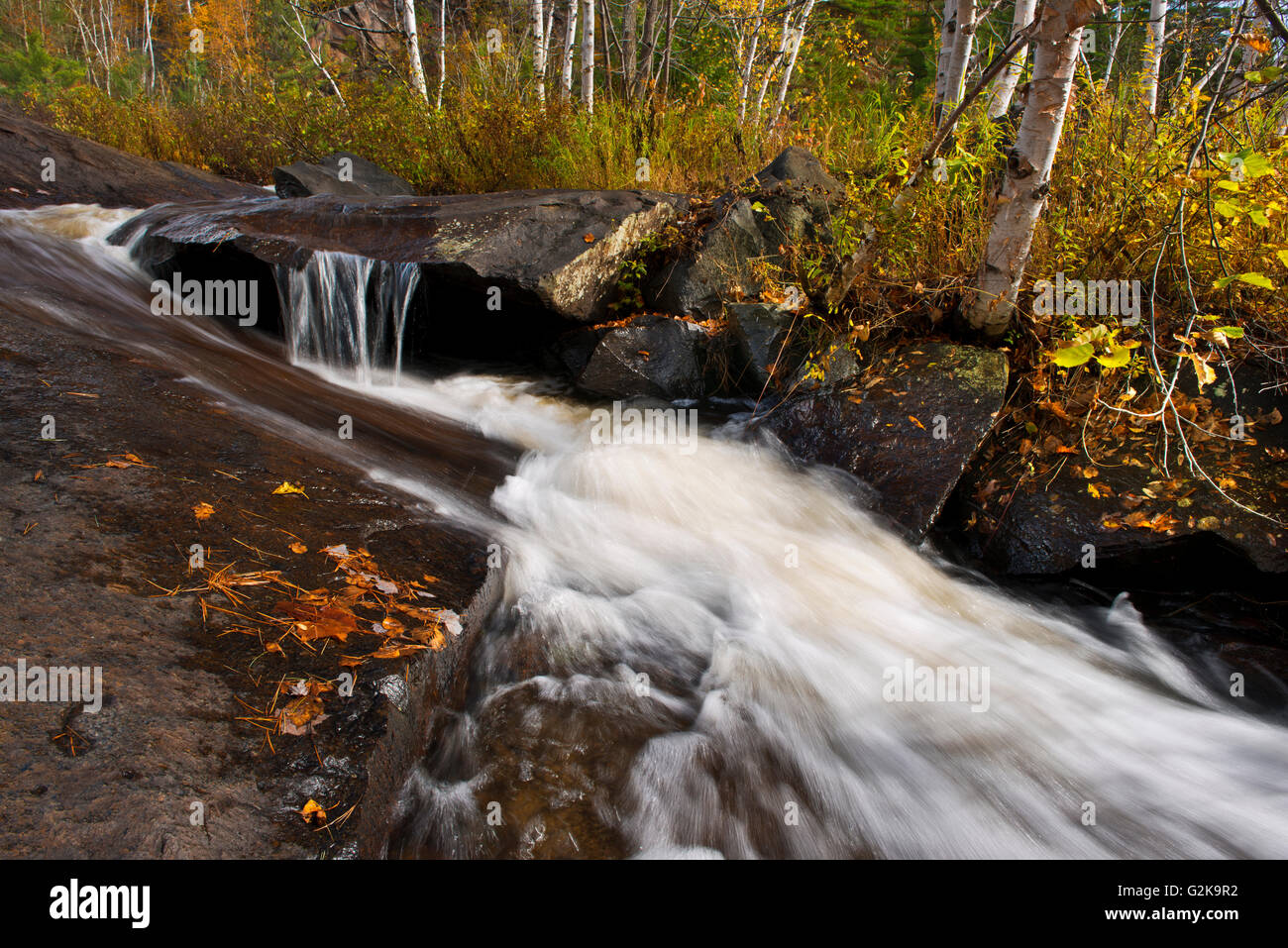 Affluente del Fiume Onaping Onaping Falls Ontario Canada Foto Stock