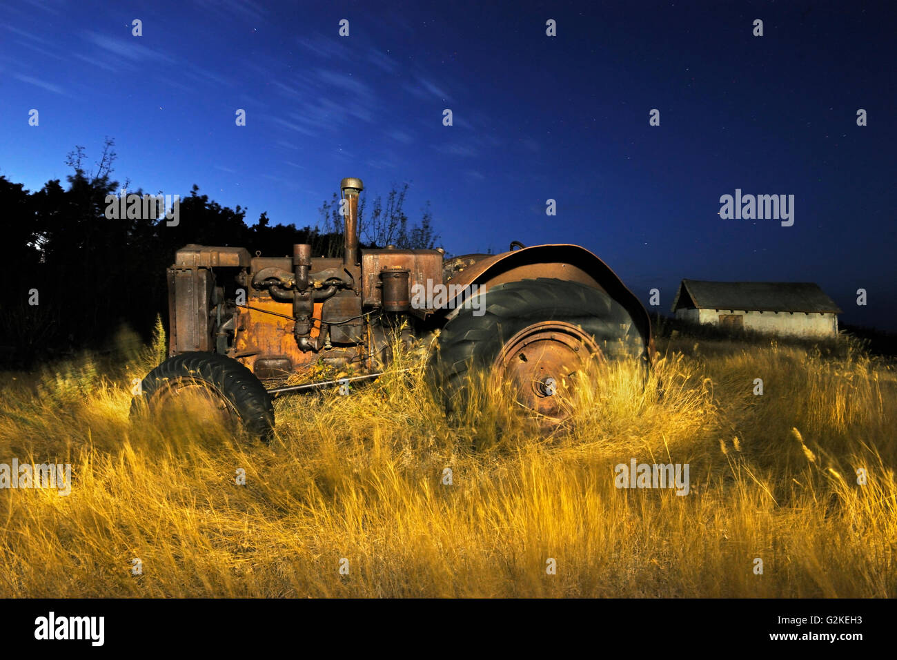 Il vecchio trattore a 'Bolton Farm' Baljennie Saskatchewan Canada Foto Stock