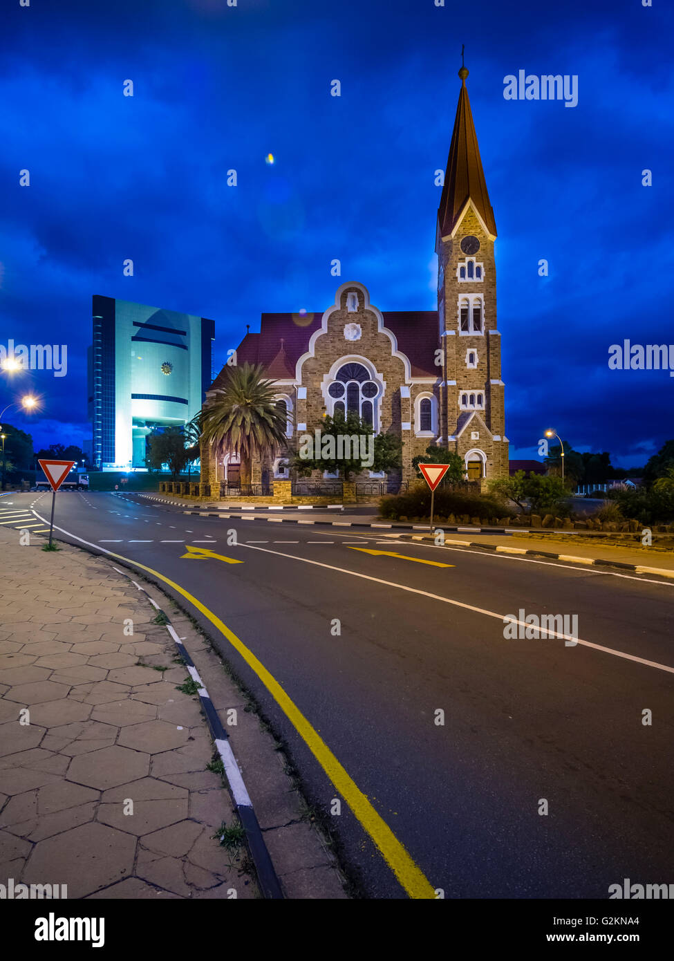 Namibia Windhoek, la Chiesa di Cristo e indipendenza Memorial Museum in background Foto Stock
