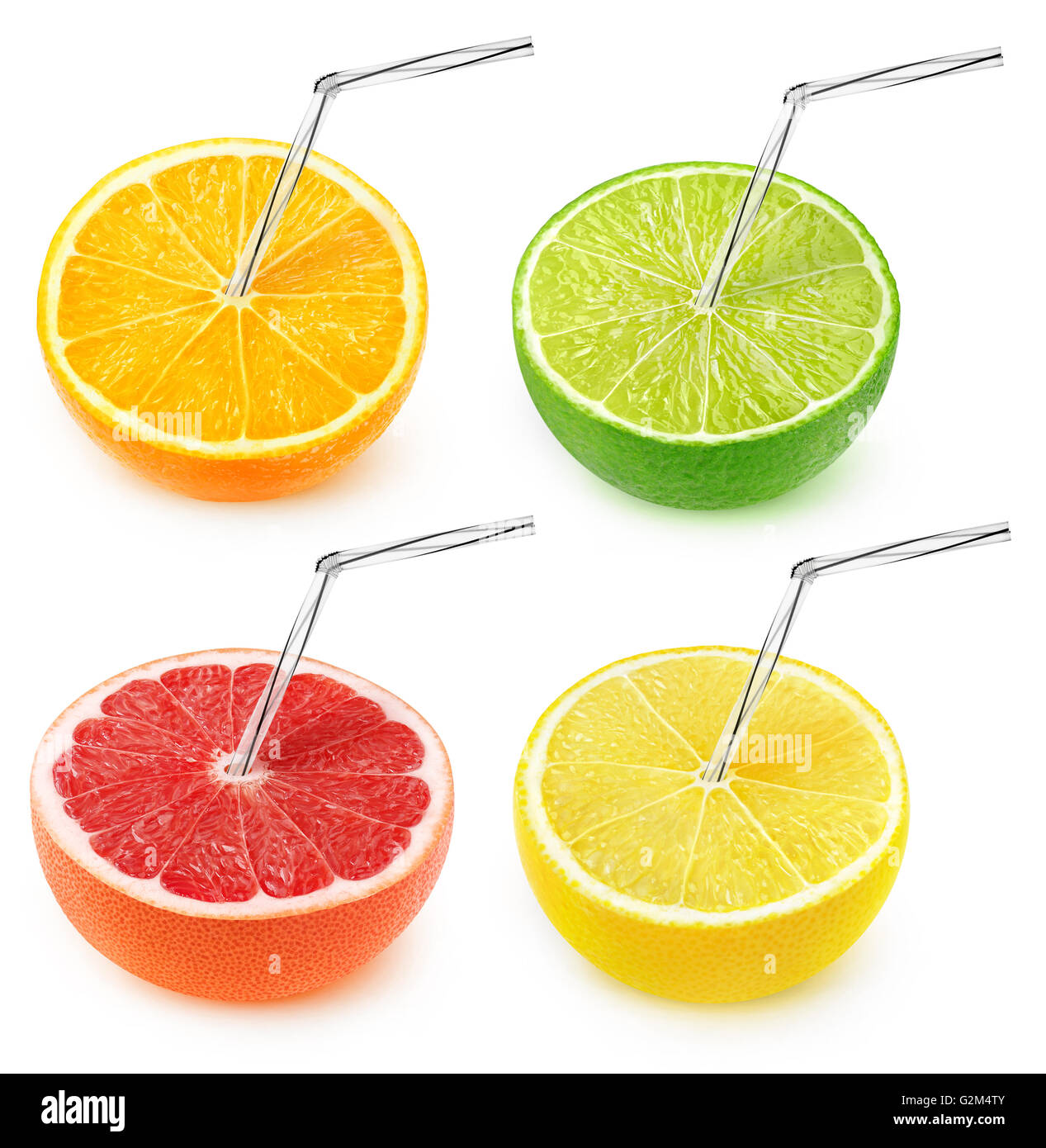 Isolato di succo di agrumi. Varie metà di agrumi (arancione, calce, pompelmo e limone) con cannucce, succo di frutta fresco concetto iso Foto Stock