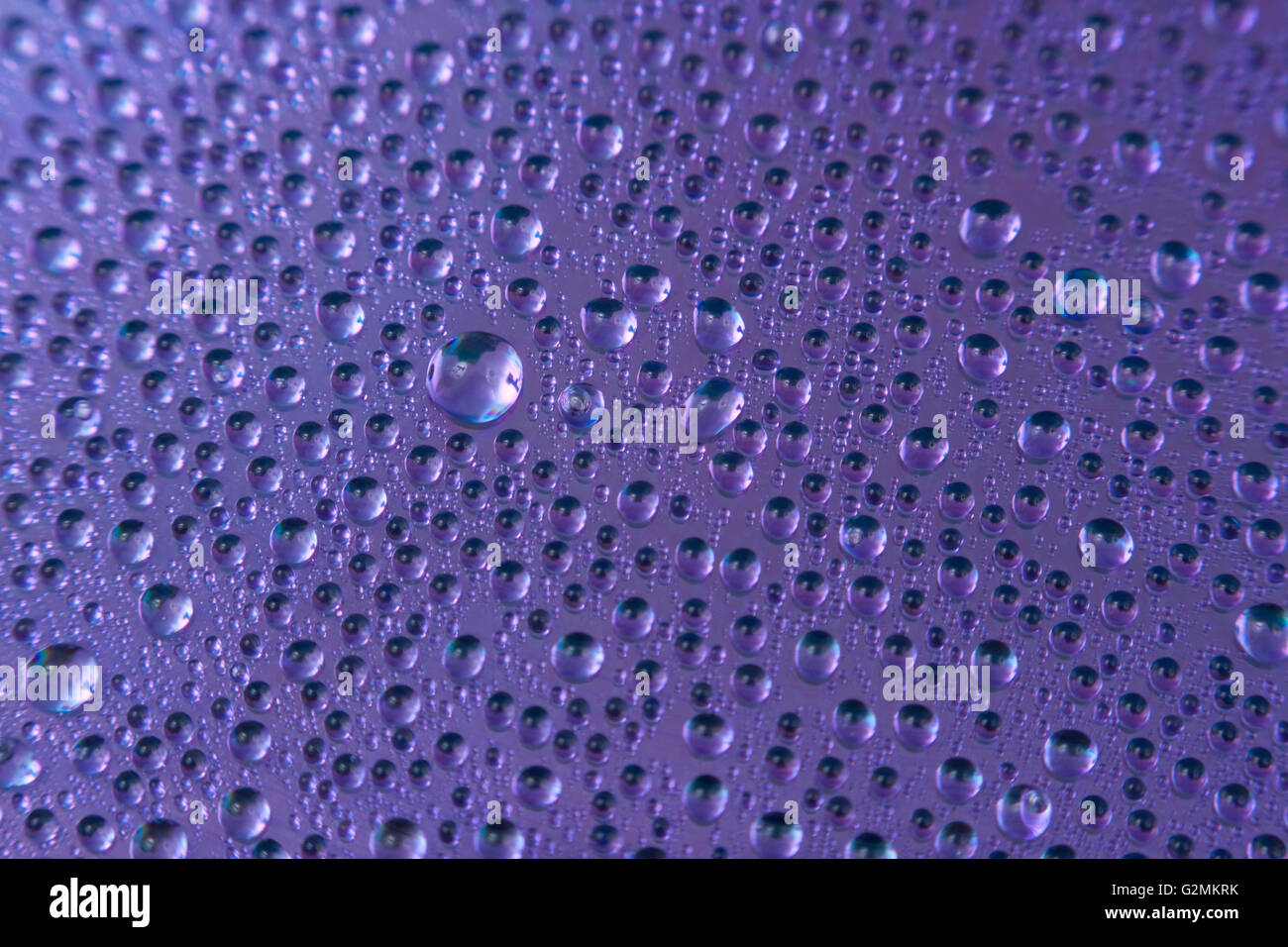 Watter scende su un dvd media Foto Stock