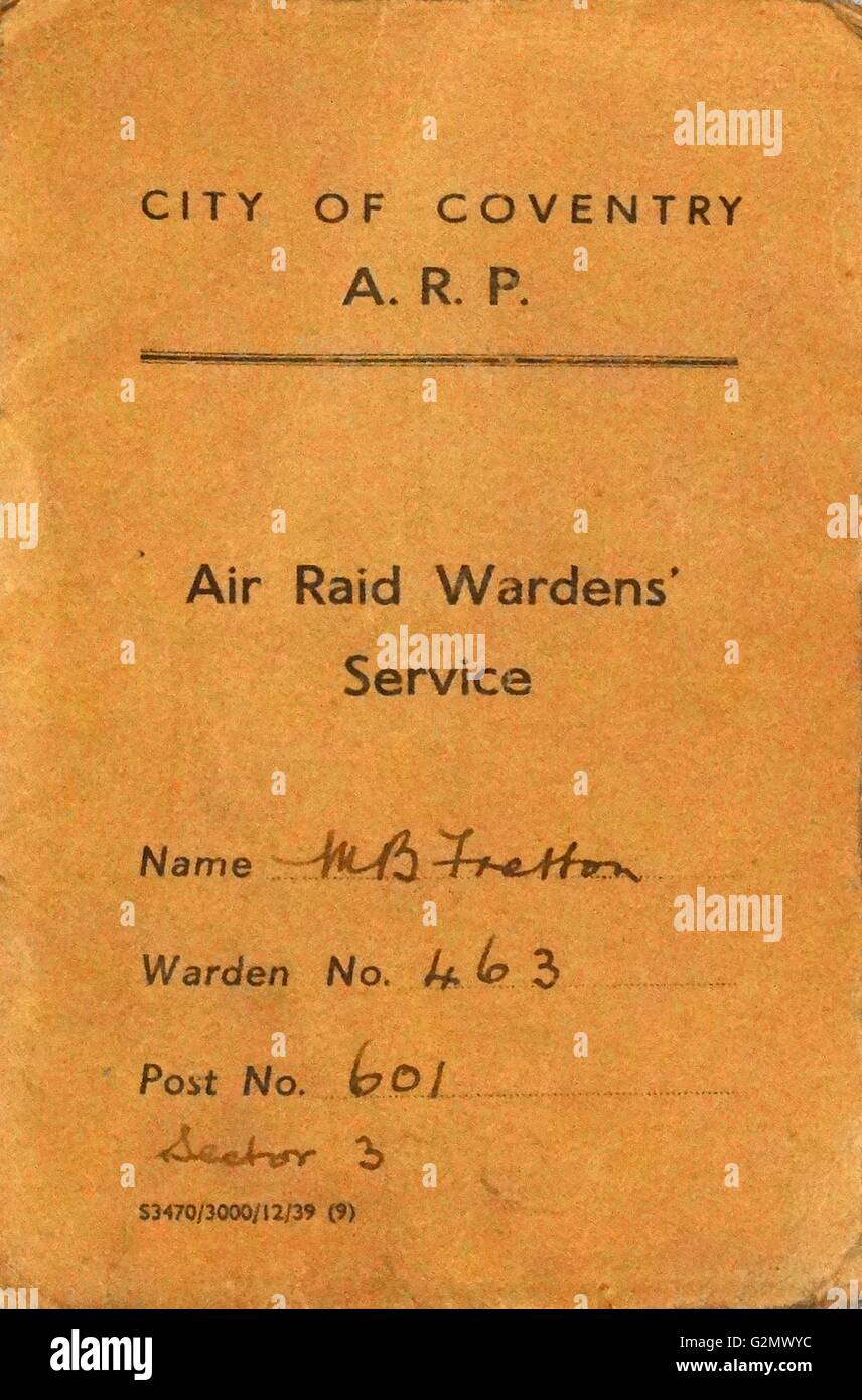 La seconda guerra mondiale la british air raid warden del libro di servizio 1941 Foto Stock