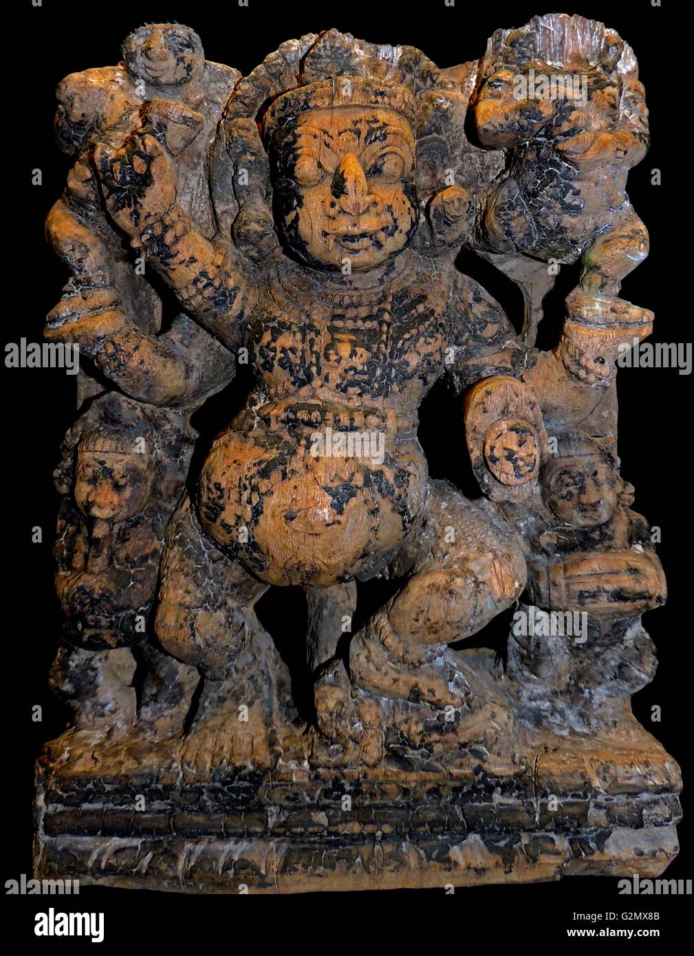 Dancing gana, India del Sud, xvii secolo D.C. Festival di legno di carri che trasportano le immagini degli dèi sopportano spesso pannelli di scultura figurato. Foto Stock