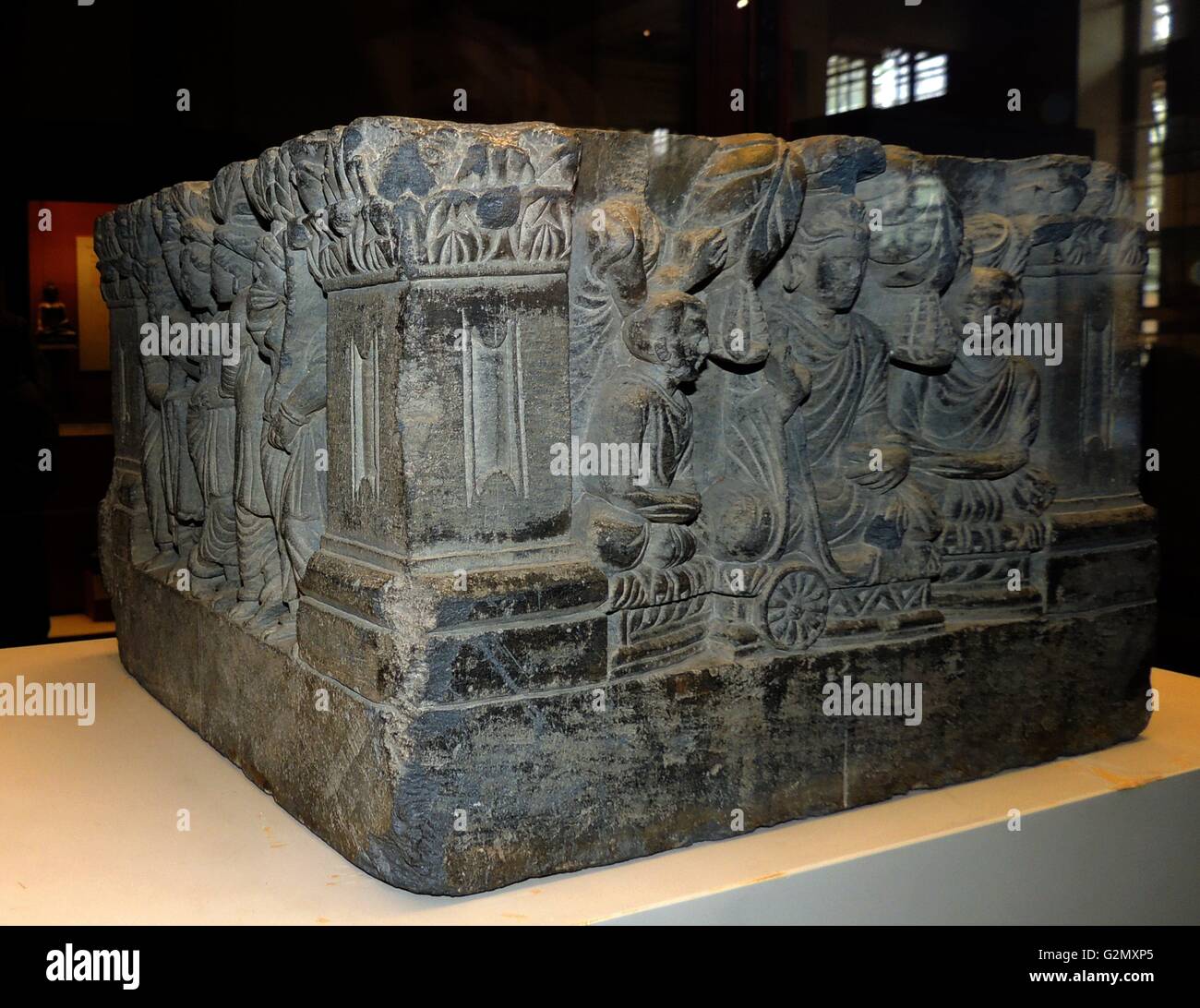 Gandhara, 2° secolo. Questa mostra quattro lati della vita di Buddha: la sua nascita, l'illuminismo, il suo primo sermone e la visita di Brahma e Indra. Foto Stock
