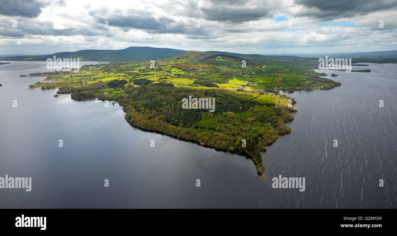 Penisola di capezzagna Ogonnelloe, Regione dei Laghi, il lago Derg, Lough Derg sul fiume Shannon, County Clare, Clare, Irlanda, IE, Europa Foto Stock
