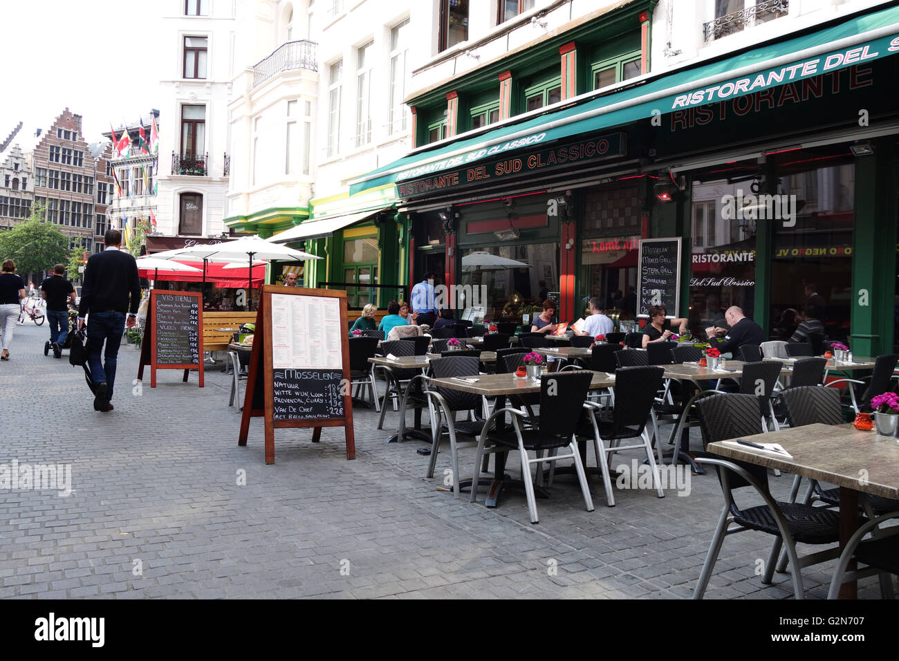 Mangiare fuori in Anversa, Belgio Foto Stock