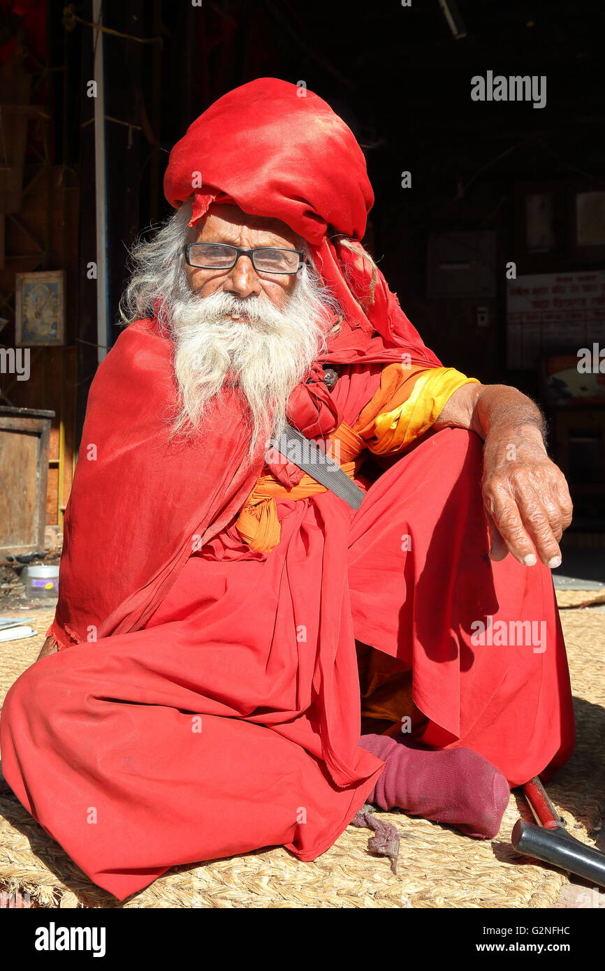 Vestito rosso uomo sale