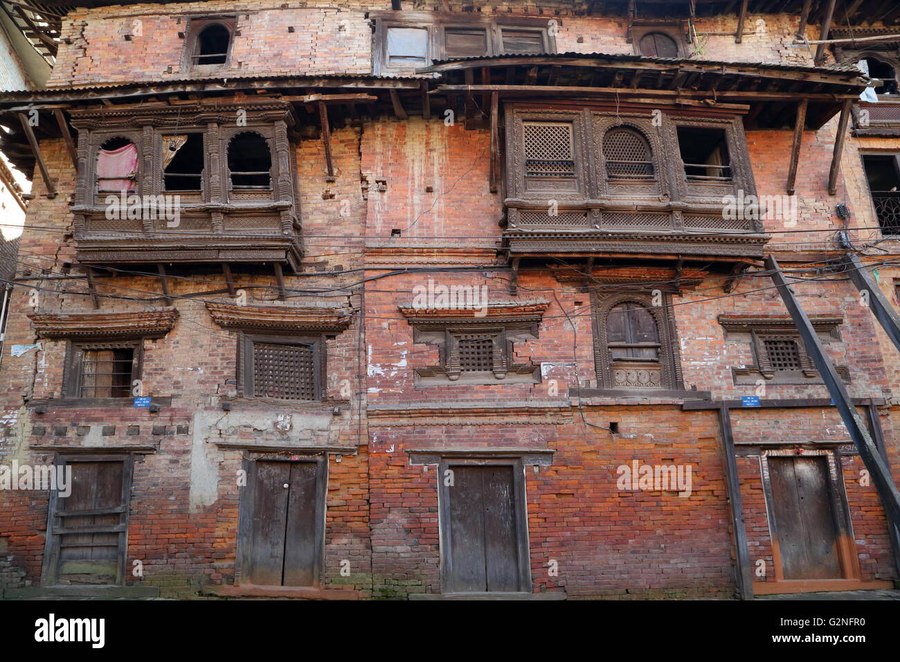 Casa Tradizionale facciata in Bhaktapur, Nepal Foto Stock