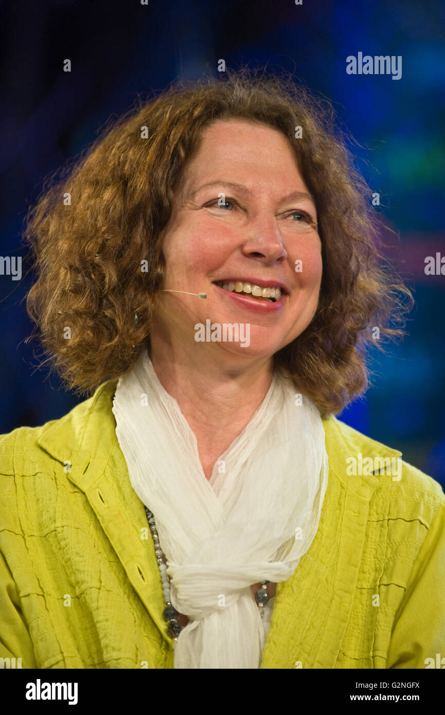 Claire Harman autore biografo parlando sul palco su Charlotte Bronte a Hay Festival 2016 Foto Stock
