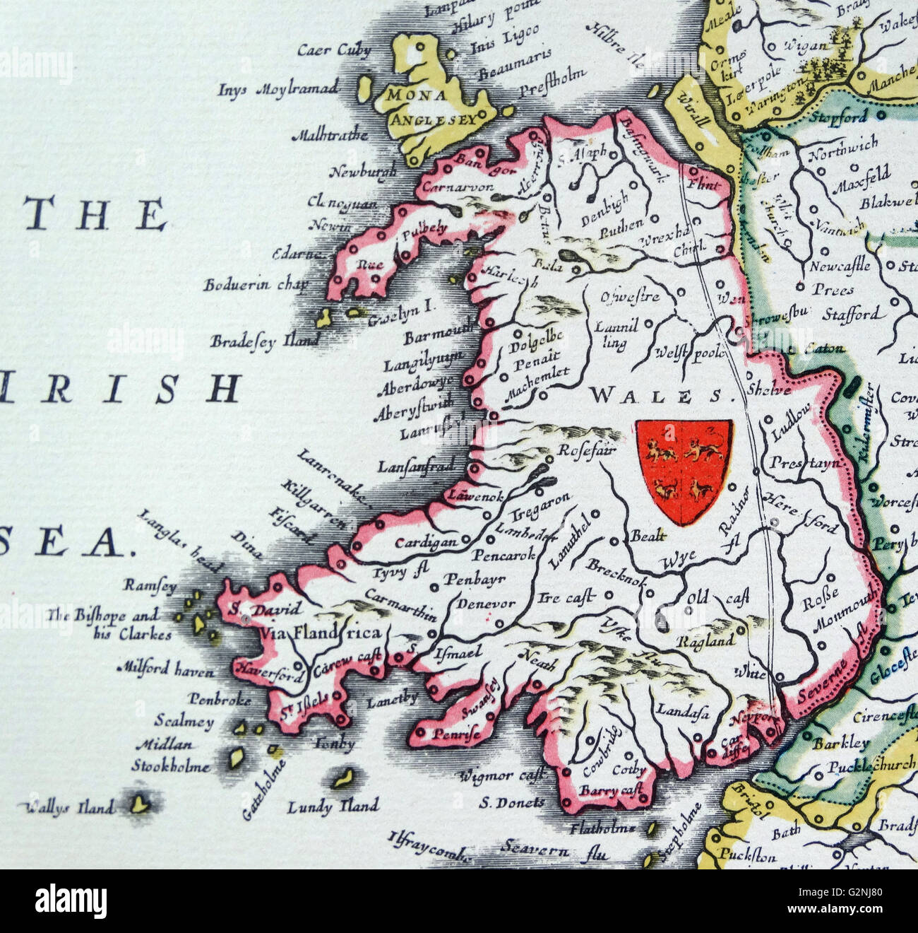 Schermatura del Galles, dal Heptarchy; un nome collettivo applicata ai Regni anglosassoni del sud, est e Inghilterra centrale durante la tarda antichità e primo medioevo, dettaglio da un antico mappa della Gran Bretagna, dal cartografo olandese Willem Blaeu in Atlas Novus (Amsterdam 1635) Foto Stock