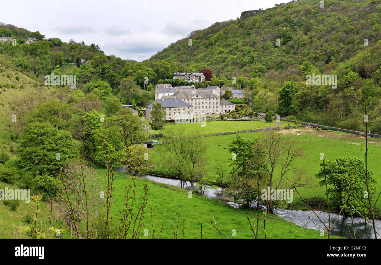 Il fiume Wye dal Monsal Trail nel Derbyshire Peak District Foto Stock
