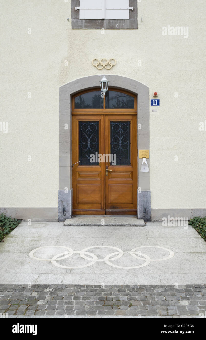 Ingresso del xviii secolo Chateau Vidy, la storica sede del COI (Comitato olimpico internazionale) a Losanna. Foto Stock