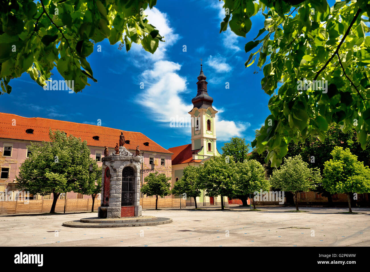 Città di Karlovac square architettura e natura, Croazia centrale Foto Stock