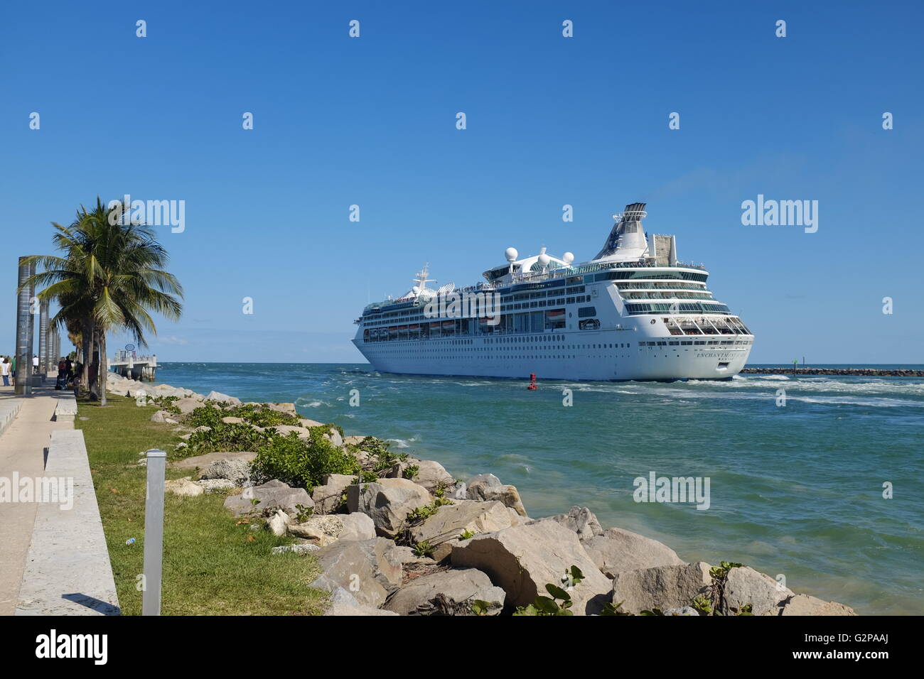 La nave di crociera con partenza Miami dal governo di taglio. Foto Stock