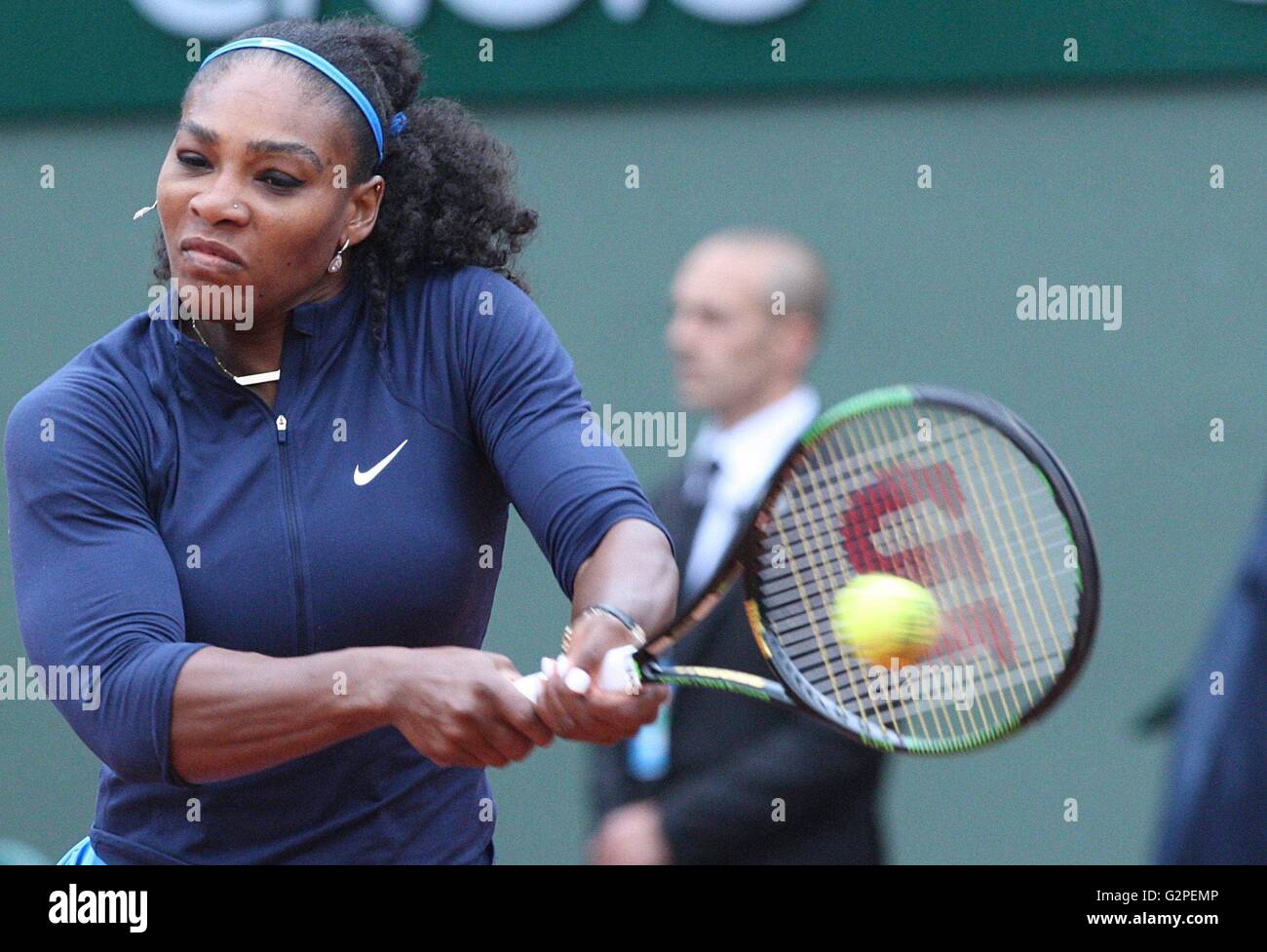 01.06.2016. Roland Garros, Parigi, Francia, Open di Francia di tennis  campionati, giorno 11. Serena Williams batte Svitolina in Finale 8 gioco da  6-1 e 6-1 Foto stock - Alamy