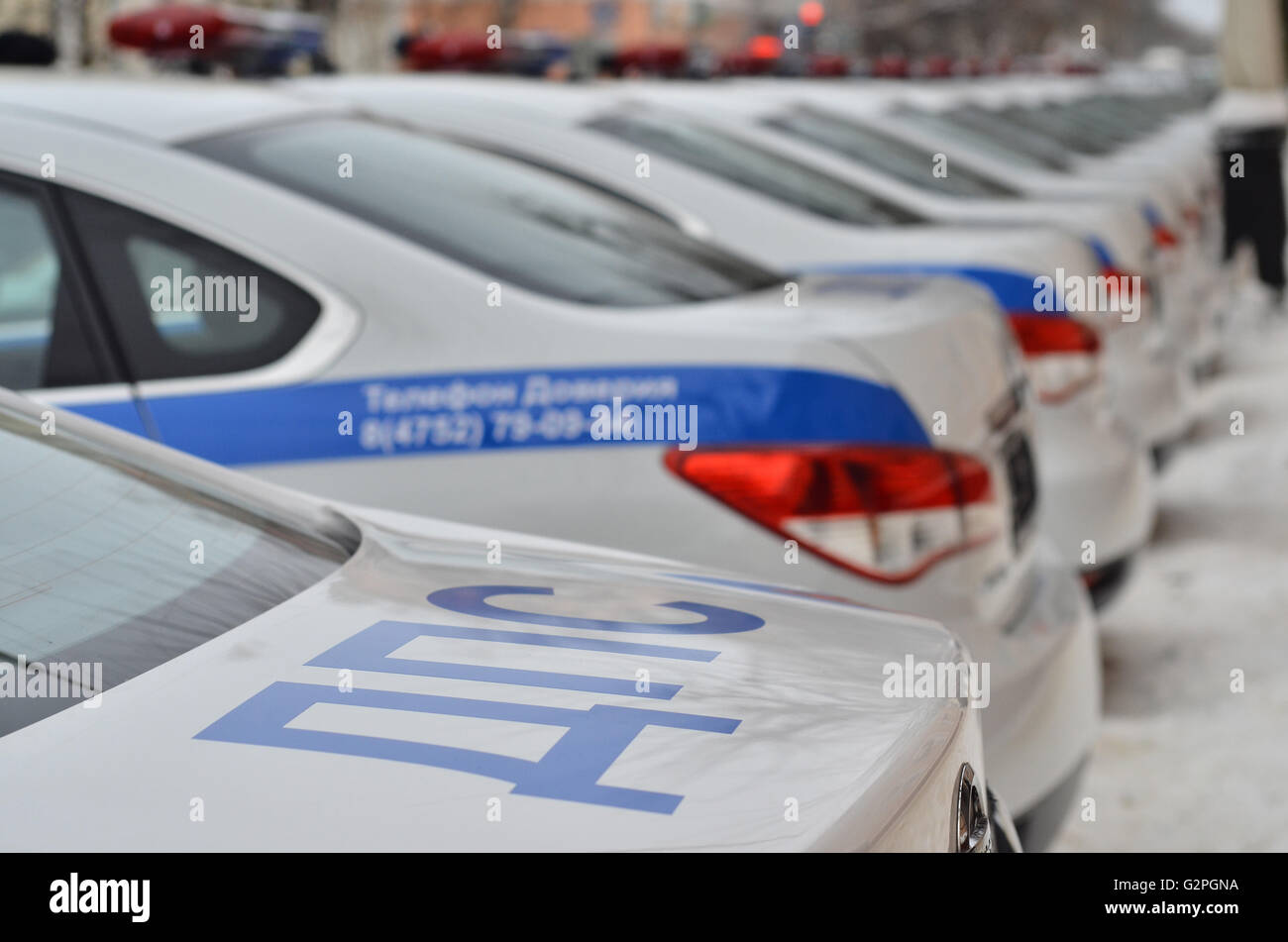 , Tambov Tambov Regione, la Russia. 31 Maggio, 2016. Auto della Polizia della strada servizio patrol (DPS). Il DPS è una unità strutturale del controllo dello stato di sicurezza del traffico del Ministero degli Affari Interni della Federazione Russa.Ministero degli Interni russo. La sigla DPS sul tronco di un automobile © Aleksei Sukhorukov/ZUMA filo/Alamy Live News Foto Stock