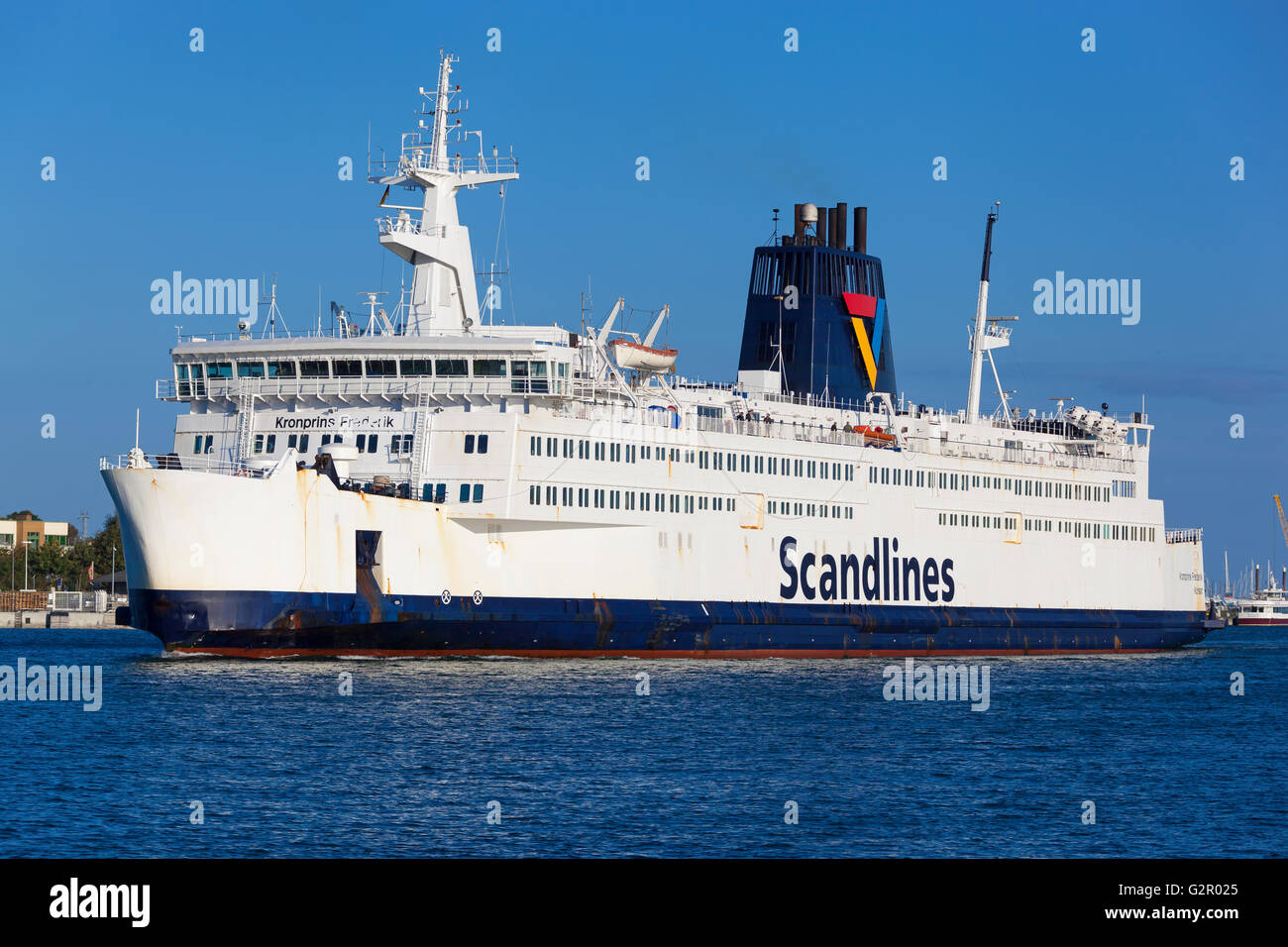 Scandlines Ferry Kronprins Frederik arrivando a Rostock-Warnemünde da Gedser, Danimarca. Foto Stock