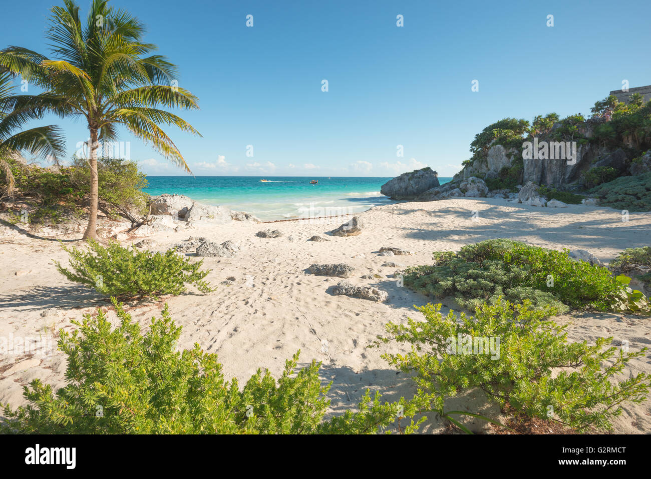Spiaggia presso i templi aztechi in Tulum, Messico Foto Stock