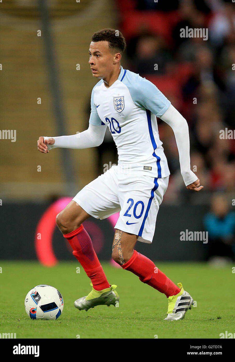 Inghilterra del DELE Alli durante un amichevole internazionale al Wembley Stadium, Londra. PREMERE ASSOCIAZIONE foto. Data immagine: Giovedì 2 giugno 2016. Vedi PA storia CALCIO Inghilterra. Il credito fotografico dovrebbe essere: Mike Egerton/PA Wire. Foto Stock