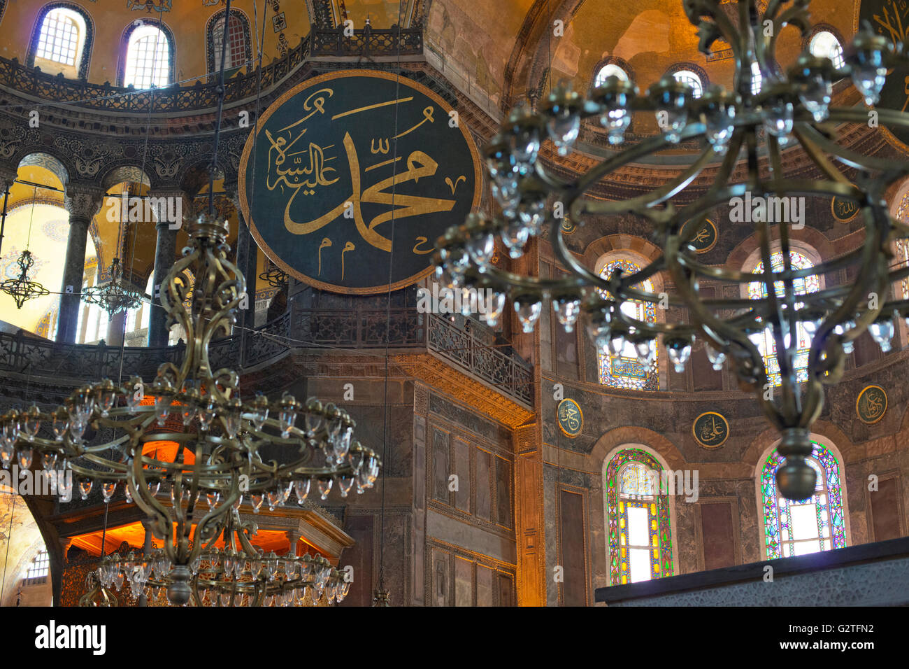 Interno di Hagia Sophia a Istanbul, Turchia. Hagia Sophia è ex ortodossi basilica patriarcale, più tardi una moschea. Foto Stock