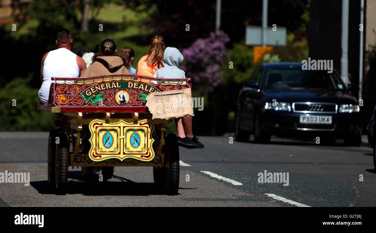 I viaggiatori al giorno due di la Fiera dei Cavalli in Appleby, Cumbria, che è un incontro annuale di zingari e nomadi. Foto Stock