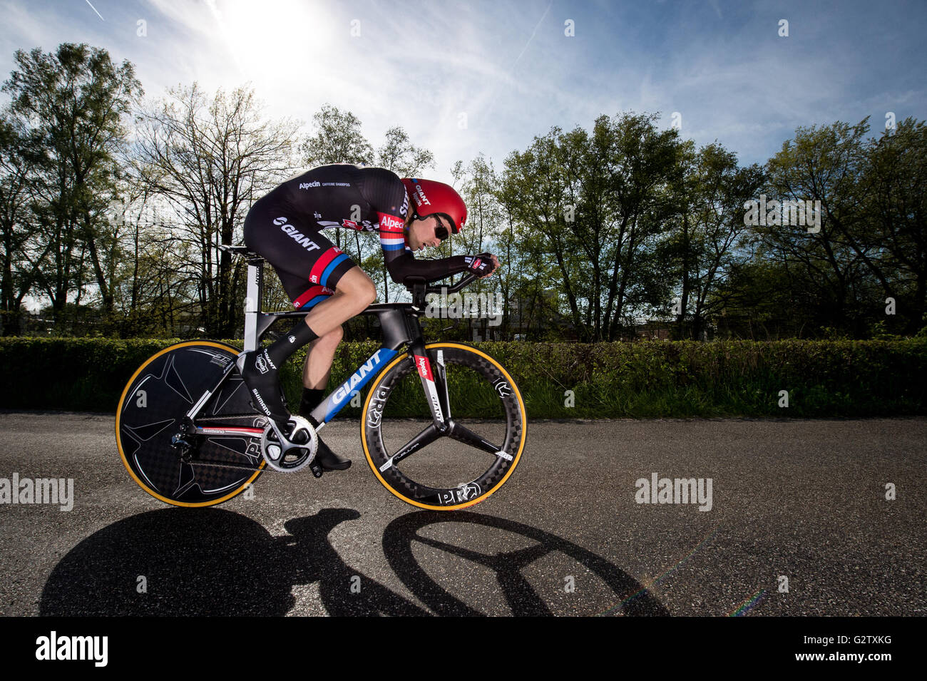 2016 il Giro d'Italia. Fase 1, cronometro individuale, Apeldoorn. Tom Dumoulin. Foto Stock