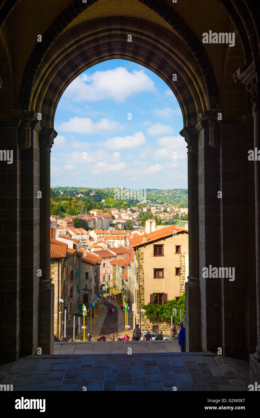 Le Puy cattedrale, Cathédral ND de l'Annoncion, Sito Patrimonio Mondiale dell'UNESCO, Le Puy-en-Velay, Haute Loire, Auvergne, Francia Foto Stock