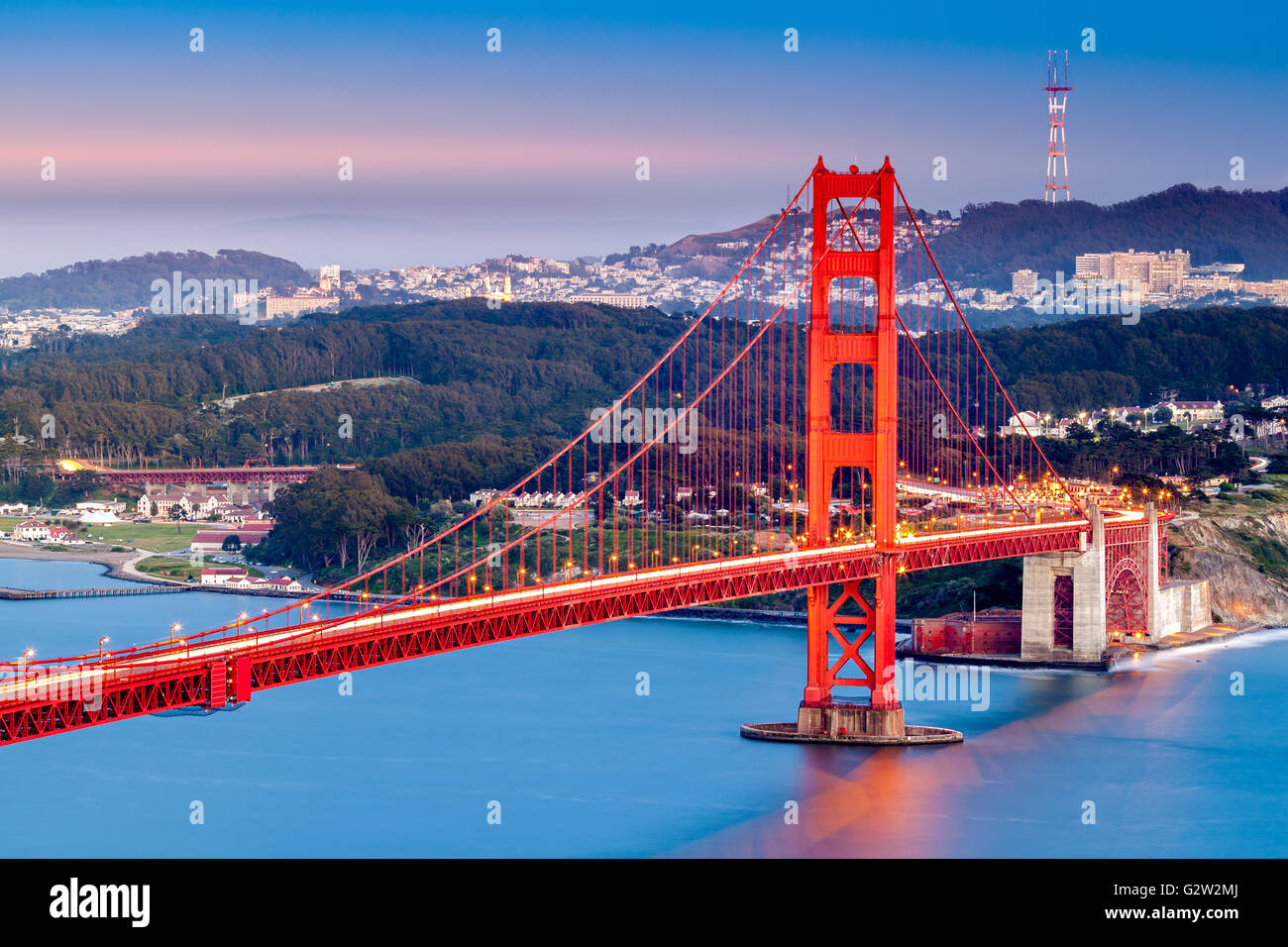 Golden Gate Bridge al tramonto Foto Stock
