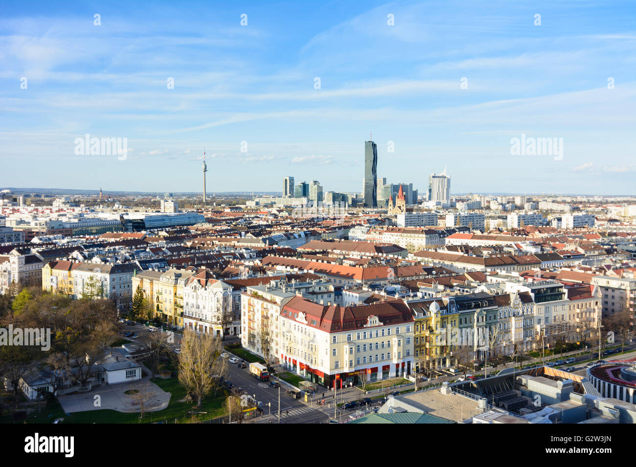 Stuwerviertel (anteriore) e la Torre del Danubio, Donau City, il Palazzo delle Nazioni Unite e DC Tower 1, Austria, Vienna Wien Foto Stock