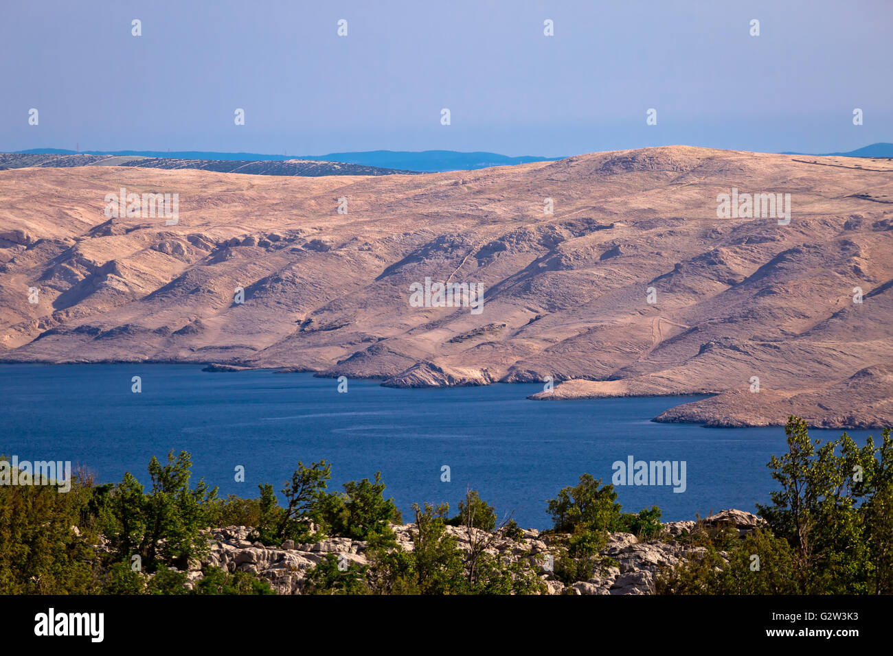 Deserto di pietra di isola di Pag vista, Dalmazia, Croazia Foto Stock