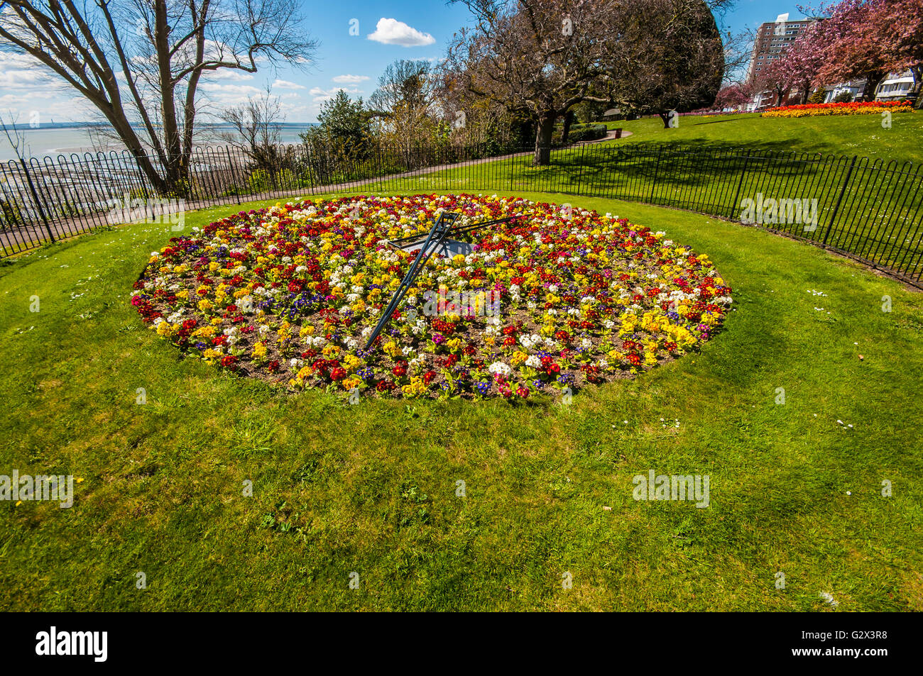 Clifton Terrace & Clifftown Parade sono sviluppi Vittoriano, la cima di una scogliera che si affaccia su posizione l'estuario del Tamigi Southend on Sea Essex Foto Stock