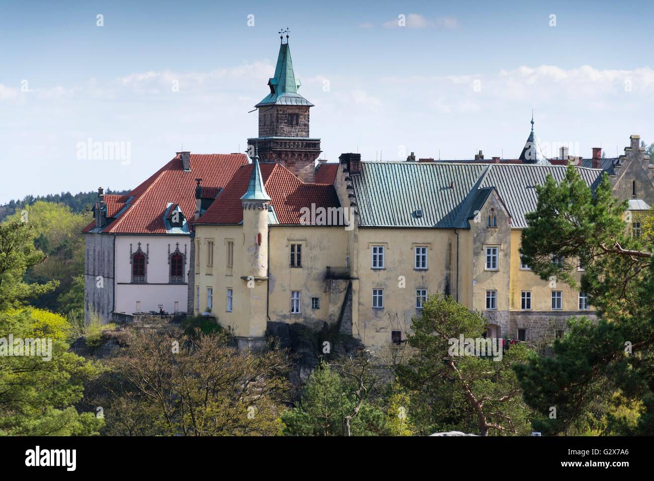 Hruba Skala Castello sulla scogliera di arenaria nella Repubblica Ceca Foto Stock