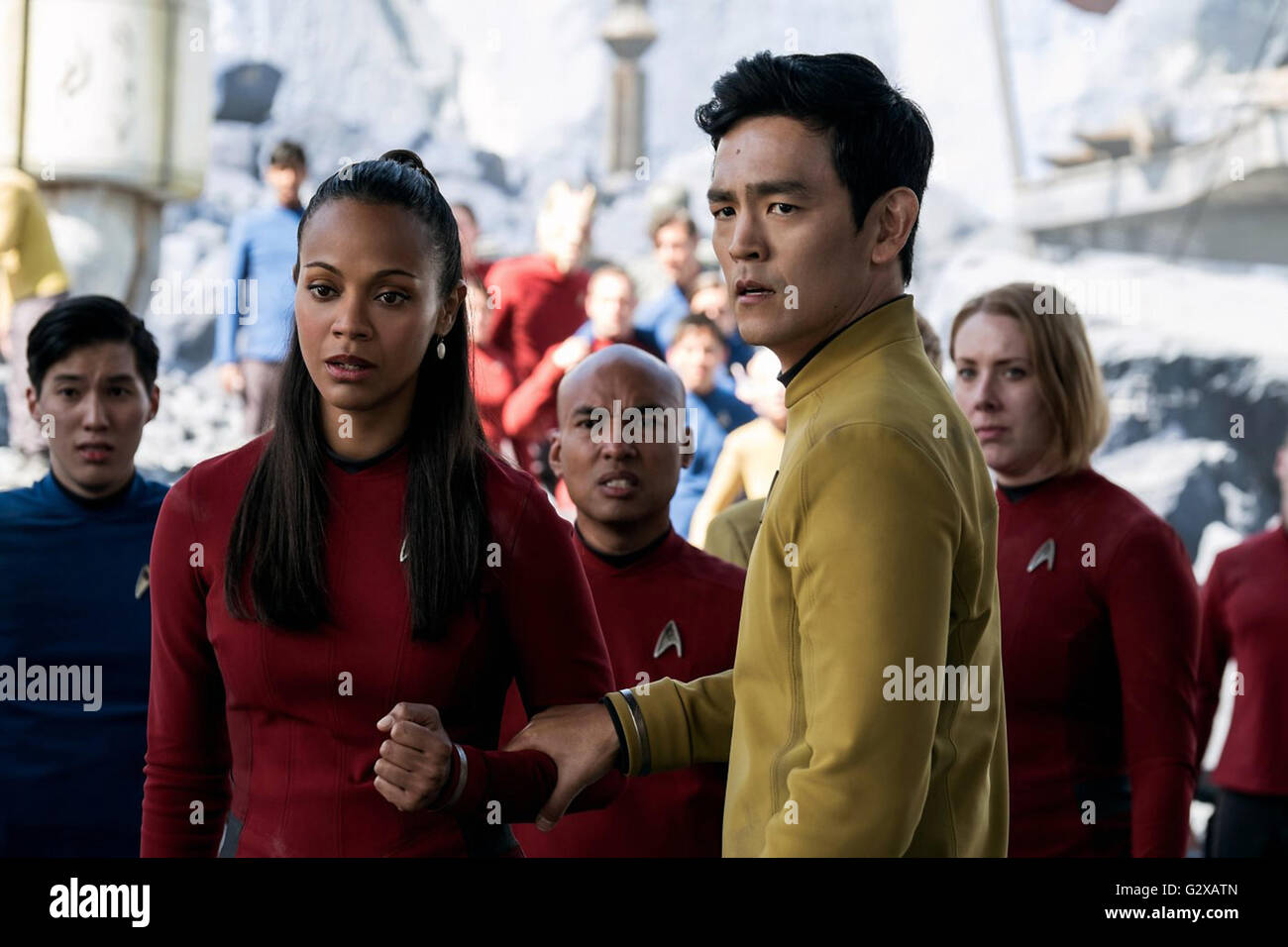 Star Trek al di là è una imminente American film di fantascienza e il sequel di Star Trek nelle tenebre (2013). È il tredicesimo film di Star Trek film franchising e il terzo episodio della serie di riavvio. Il film è diretto da Justin Lin da una sceneggiatura di Simon Pegg, Doug Jung, Roberto Orci, John D. Payne e Patrick McCay. Questa fotografia è per il solo uso editoriale ed è il copyright del film company e/o il fotografo assegnato dal film o società di produzione e può essere riprodotto solo da pubblicazioni in congiunzione con la promozione del film di cui sopra. Un mandato Foto Stock