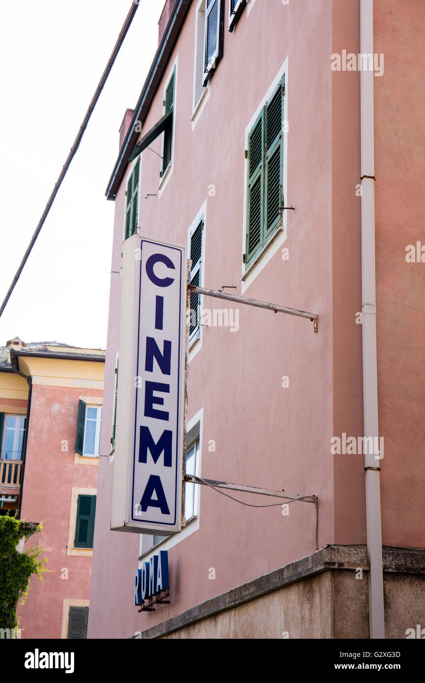Cinema classico segno, Levanto, Le La Spezia, Italia Foto Stock