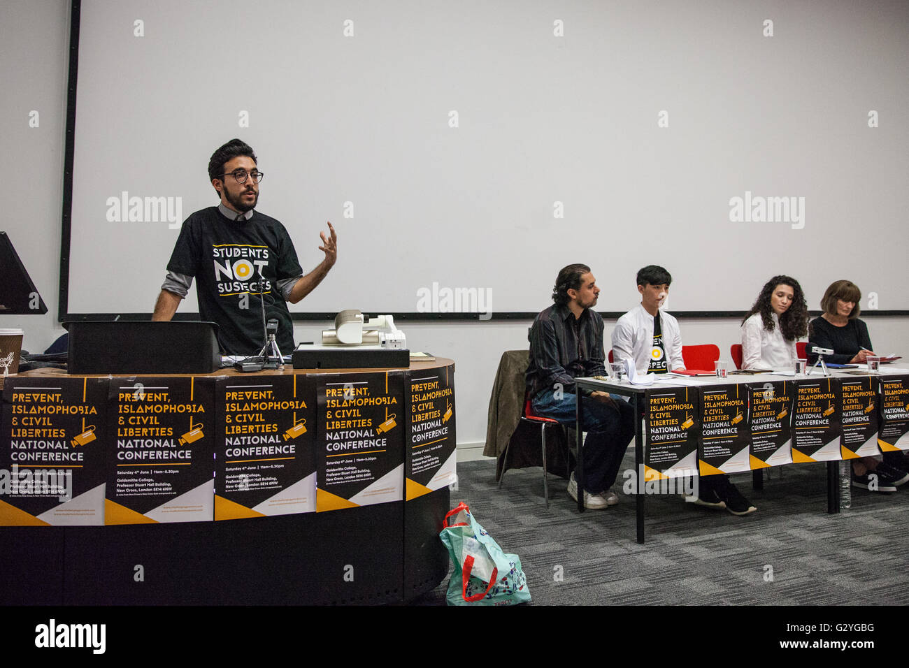 Londra, Regno Unito. Il 4 giugno, 2016. Daniel Nasr, presidente di orafi Student Union, indirizzi di prevenire, islamofobia e libertà civili conferenza nazionale 2016 a orafi, Università di Londra. Credito: Mark Kerrison/Alamy Live News Foto Stock