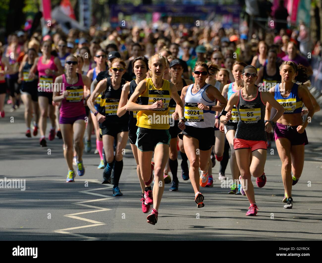 Glasgow, Scotland, Regno Unito. 05 Giugno, 2016. Le donne in competizione nella "Grande donne 10k 2016' fun run. Il persistere di temperature calde hanno reso difficile per i corridori.Alamy Live News Foto Stock