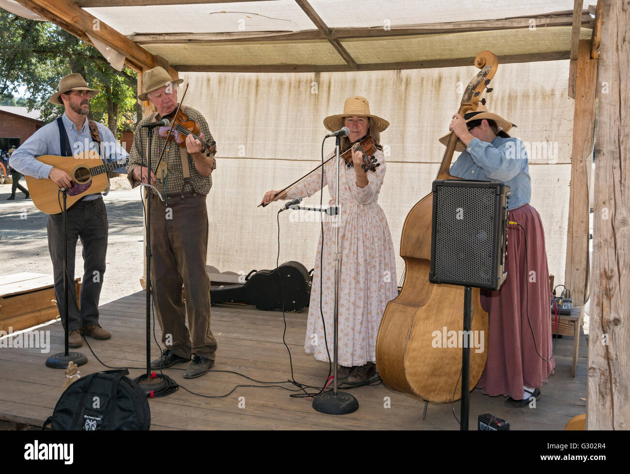 California, Coloma, Marshall Gold Discovery State Historic Park, 'Gold Rush Live' storia vivente evento, musicisti Foto Stock