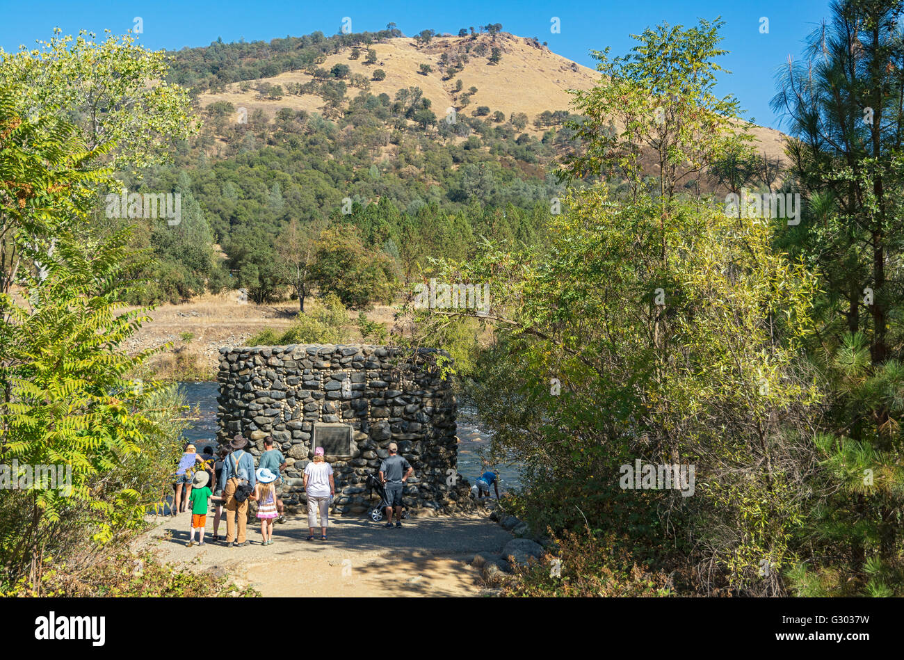 California, Coloma, Marshall Gold Discovery State Historic Park, Sutter's Mill sito sulla forcella Sud American River Foto Stock