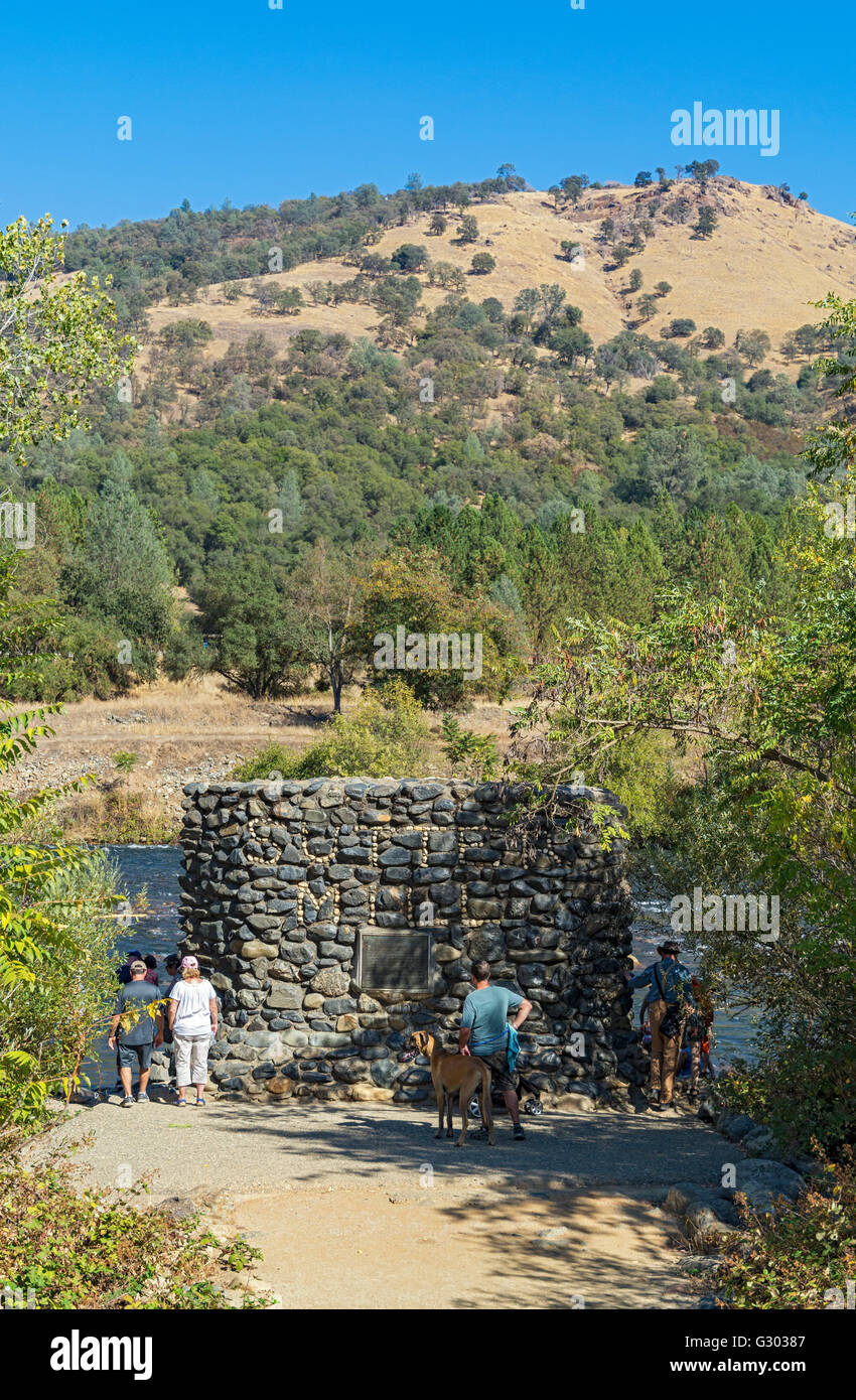 California, Coloma, Marshall Gold Discovery State Historic Park, Sutter's Mill sito sulla forcella Sud American River Foto Stock