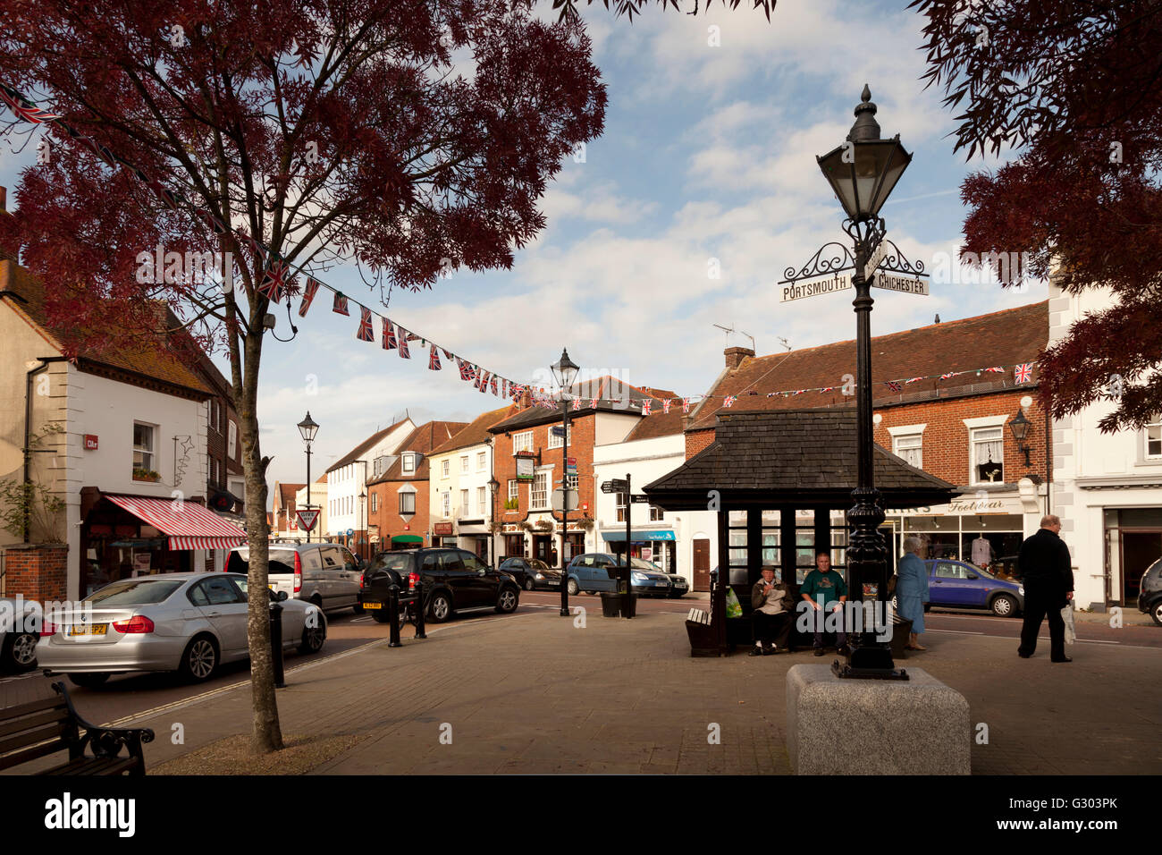 Emsworth square e dal centro città con la sede di ricovero, Peschici, England, Regno Unito, Europa Foto Stock